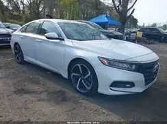 1HGCV1F35JA102543 2018 HONDA ACCORD