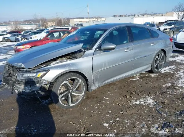 1HGCV1F35JA111310 2018 HONDA ACCORD - Image 2