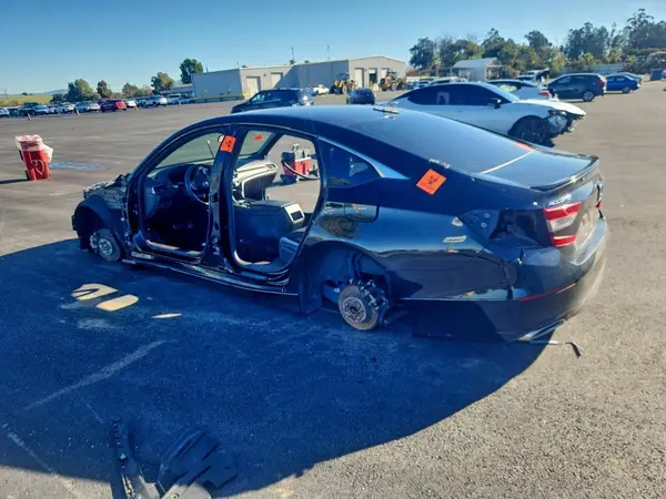 1HGCV1F35JA117706 2018 HONDA ACCORD - Image 2