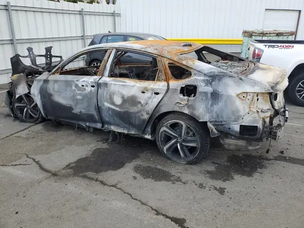 1HGCV1F35JA130472 2018 HONDA ACCORD - Image 2