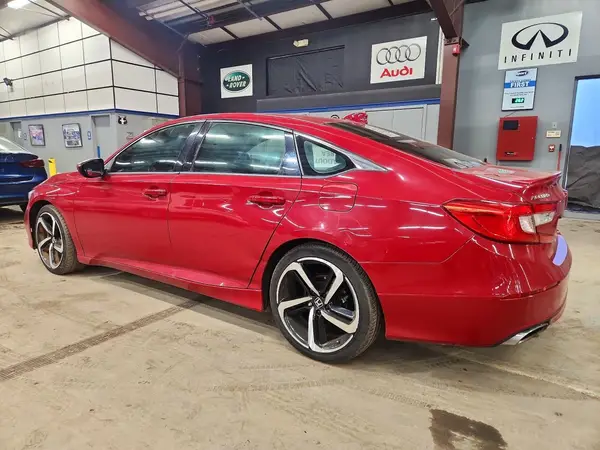 1HGCV1F35JA135557 2018 HONDA ACCORD - Image 2