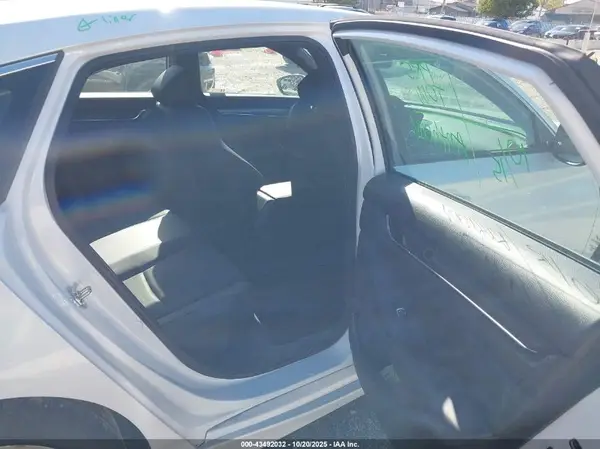 1HGCV1F35JA139284 2018 HONDA ACCORD - Image 8
