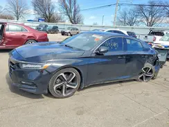 1HGCV1F35JA142511 2018 HONDA ACCORD