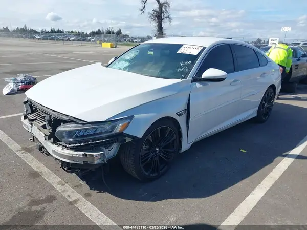 1HGCV1F35JA152438 2018 HONDA ACCORD - Image 2