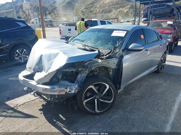 1HGCV1F35JA167439 2018 HONDA ACCORD - Image 2