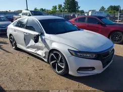 1HGCV1F35JA170597 2018 HONDA ACCORD