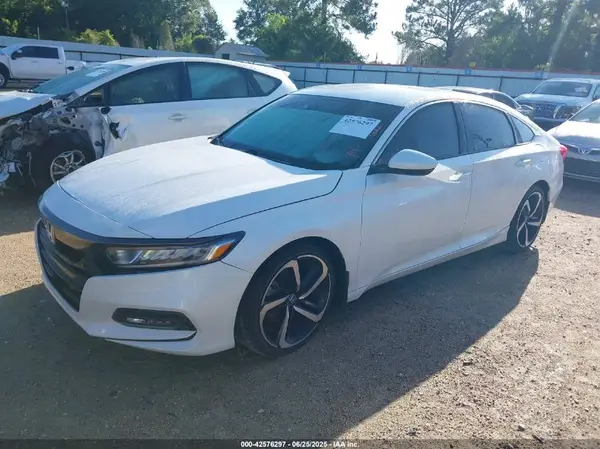 1HGCV1F35JA170597 2018 HONDA ACCORD - Image 2