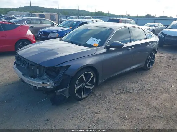 1HGCV1F35JA179882 2018 HONDA ACCORD - Image 2