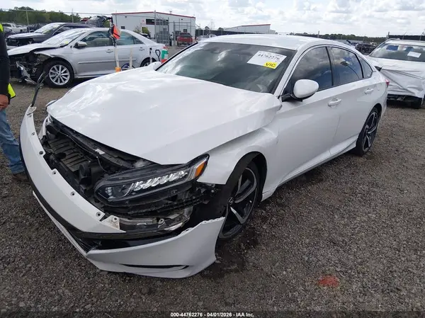 1HGCV1F35JA183611 2018 HONDA ACCORD - Image 2