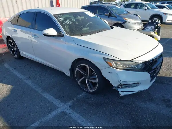 1HGCV1F35JA184645 2018 HONDA ACCORD - Image 1