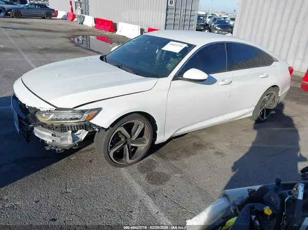 1HGCV1F35JA184645 2018 HONDA ACCORD - Image 2