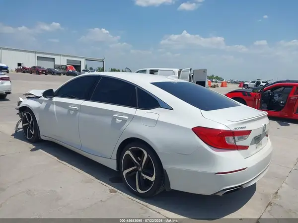 2018 HONDA ACCORD IAAI lot 45683095 auction photo 3