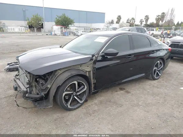 1HGCV1F35JA203498 2018 HONDA ACCORD - Image 2
