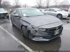 1HGCV1F35JA215408 2018 HONDA ACCORD