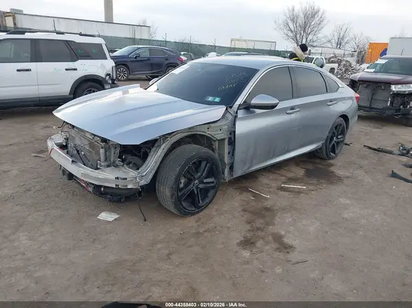 1HGCV1F35JA248313 2018 HONDA ACCORD - Image 2