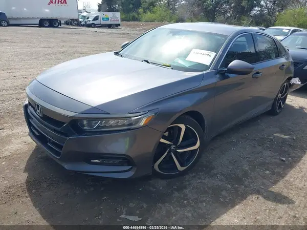 1HGCV1F35JA250725 2018 HONDA ACCORD - Image 2
