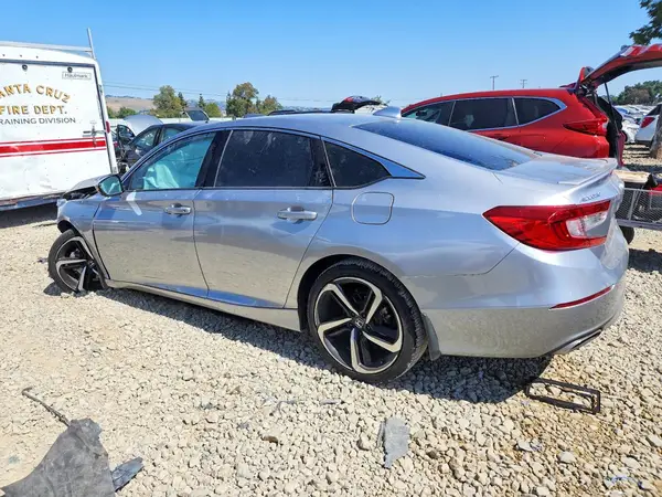 1HGCV1F35JA250918 2018 HONDA ACCORD - Image 2