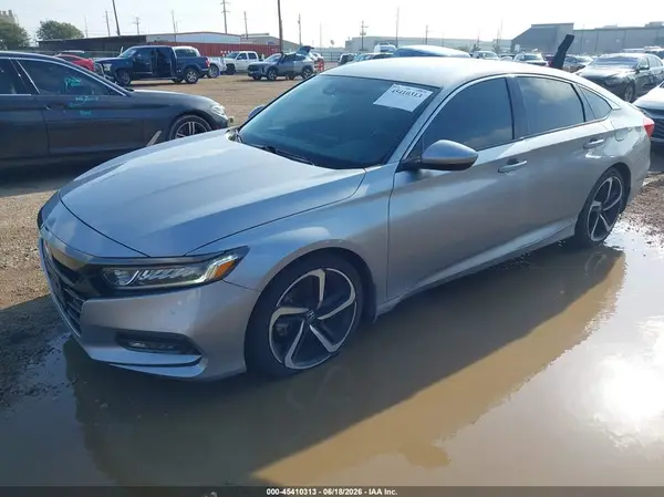 1HGCV1F35JA250921 2018 HONDA ACCORD - Image 2