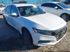 1HGCV1F35JA260526 2018 HONDA ACCORD