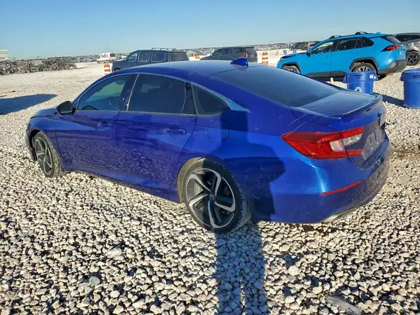 1HGCV1F35JA264754 2018 HONDA ACCORD - Image 2