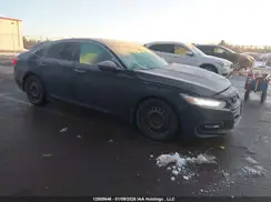 1HGCV1F35JA808329 2018 HONDA ACCORD