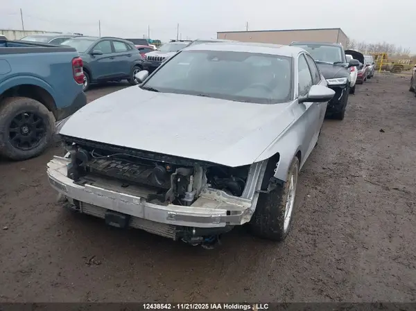 1HGCV1F35JA811716 2018 HONDA ACCORD - Image 2