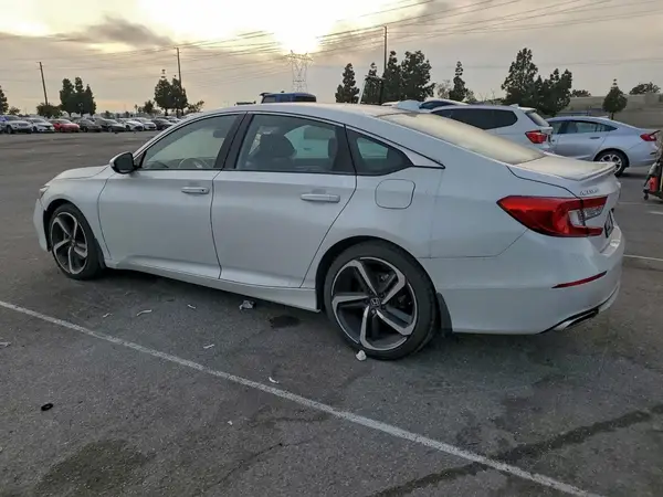 1HGCV1F35KA009121 2019 HONDA ACCORD - Image 2