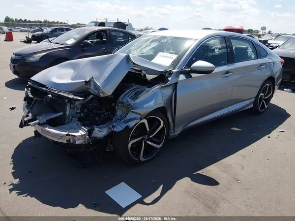 1HGCV1F35KA011323 2019 HONDA ACCORD - Image 2