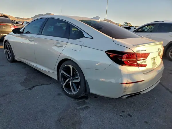 1HGCV1F35KA016487 2019 HONDA ACCORD - Image 2