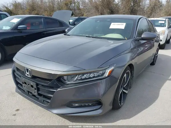 1HGCV1F35KA024959 2019 HONDA ACCORD - Image 2