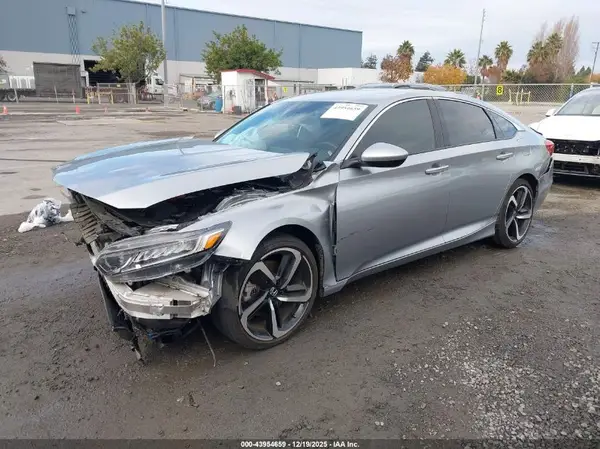 1HGCV1F35KA028106 2019 HONDA ACCORD - Image 2