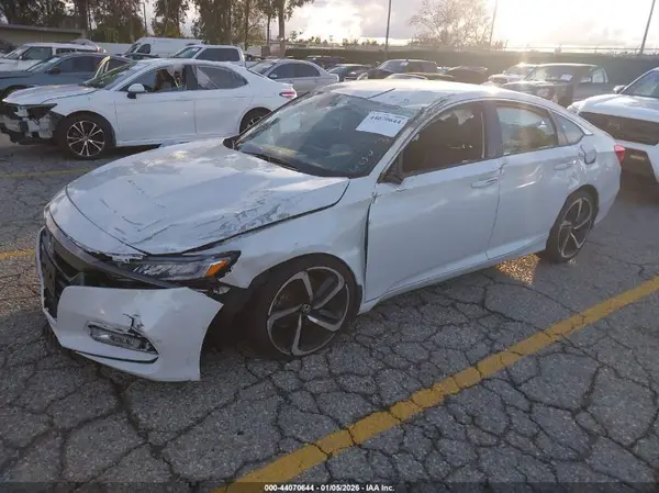1HGCV1F35KA044807 2019 HONDA ACCORD - Image 2