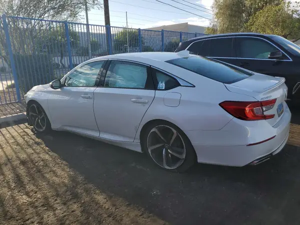 1HGCV1F35KA056486 2019 HONDA ACCORD - Image 2