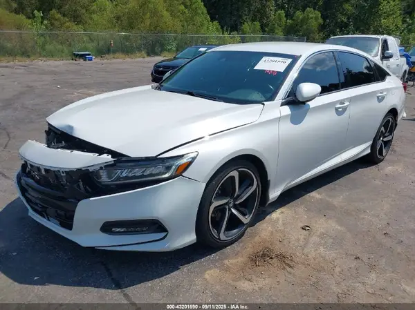 1HGCV1F35KA105122 2019 HONDA ACCORD - Image 2