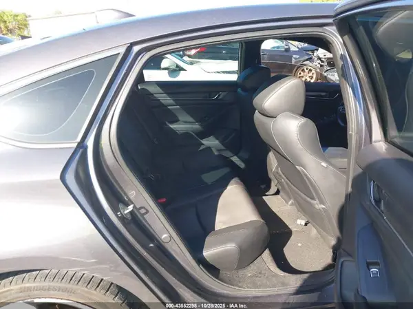 1HGCV1F35KA123247 2019 HONDA ACCORD - Image 8