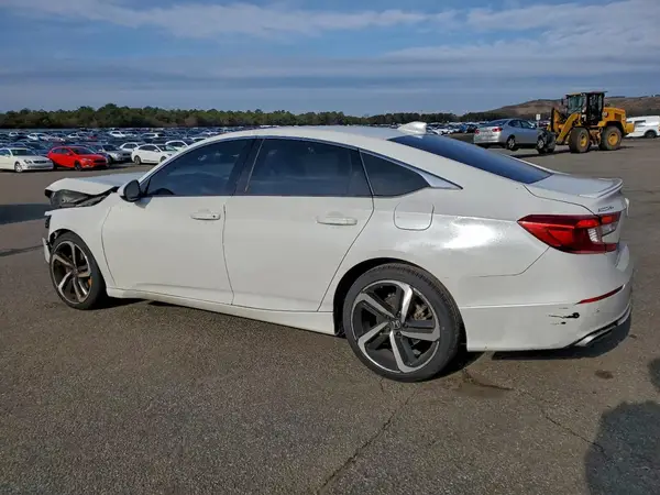 1HGCV1F35KA142624 2019 HONDA ACCORD - Image 2