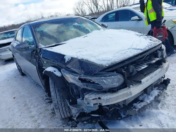 1HGCV1F35KA158726 2019 HONDA ACCORD - Image 1