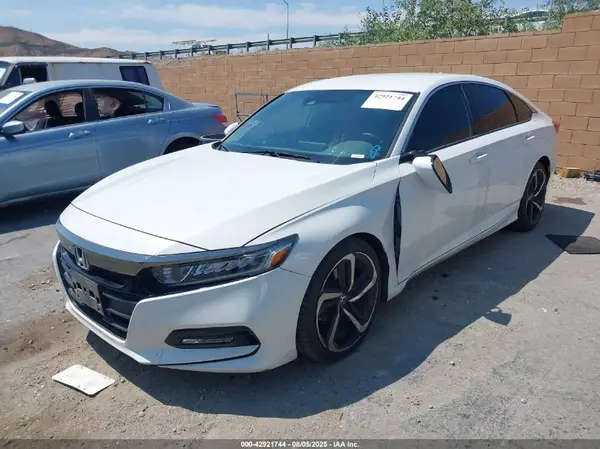 1HGCV1F35KA160847 2019 HONDA ACCORD - Image 2