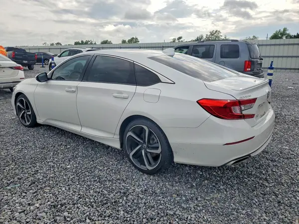 1HGCV1F35KA168334 2019 HONDA ACCORD - Image 2