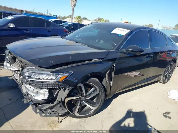 1HGCV1F35LA011825 2020 HONDA ACCORD - Image 2