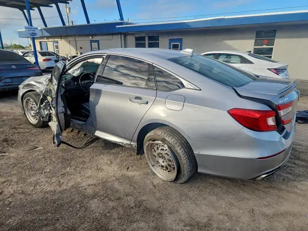 1HGCV1F35LA134833 2020 HONDA ACCORD - Image 2