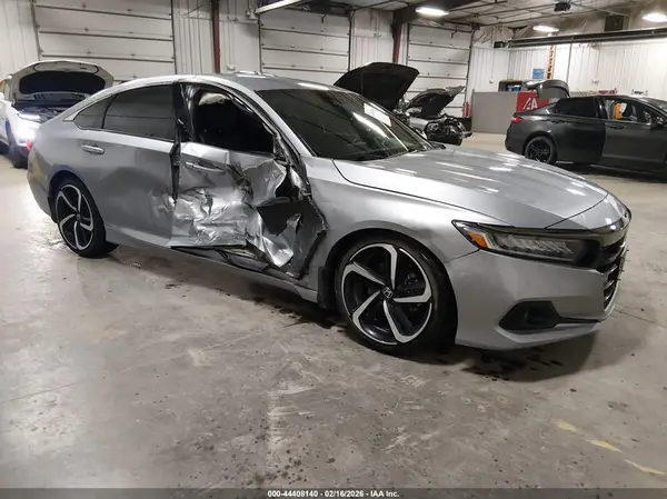 1HGCV1F35NA057268 2022 HONDA ACCORD - Image 1