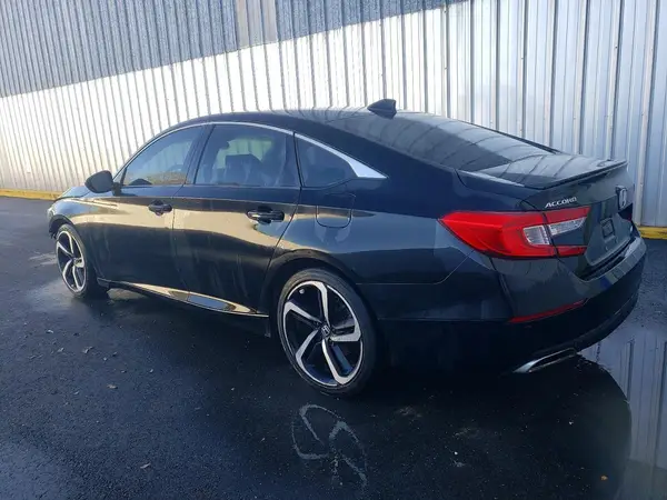1HGCV1F36JA024600 2018 HONDA ACCORD - Image 2