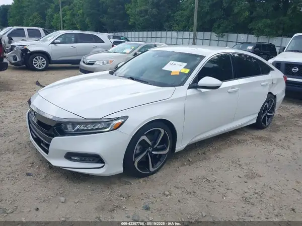 1HGCV1F36JA028470 2018 HONDA ACCORD - Image 2