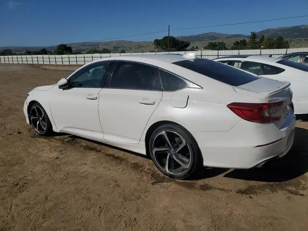 1HGCV1F36JA030512 2018 HONDA ACCORD - Image 2