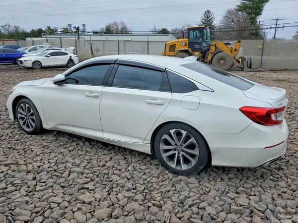 1HGCV1F36JA060013 2018 HONDA ACCORD - Image 2