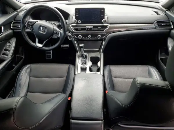 1HGCV1F36JA060013 2018 HONDA ACCORD - Image 8