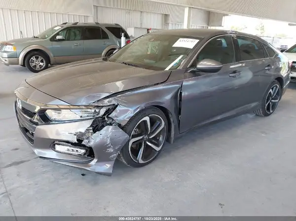 1HGCV1F36JA064398 2018 HONDA ACCORD - Image 2