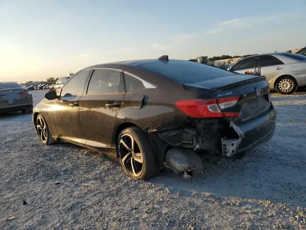 1HGCV1F36JA068189 2018 HONDA ACCORD - Image 2