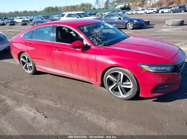1HGCV1F36JA069567 2018 HONDA ACCORD - Image 1